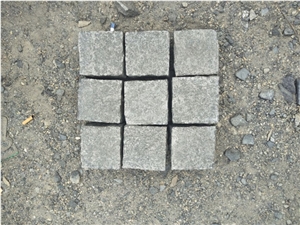 G684 Black Basalt Paving Stone Flamed Finish & Nature Split