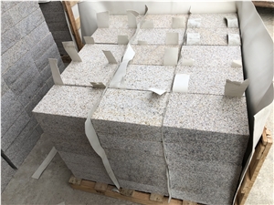 Yellow Granite Rustic Granite Paver Bush Hammer Finish