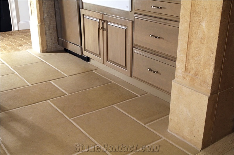 Beige Limestone Honed Tile Machine Cutting Cream Panel Pattern Bathroom Wall Cladding