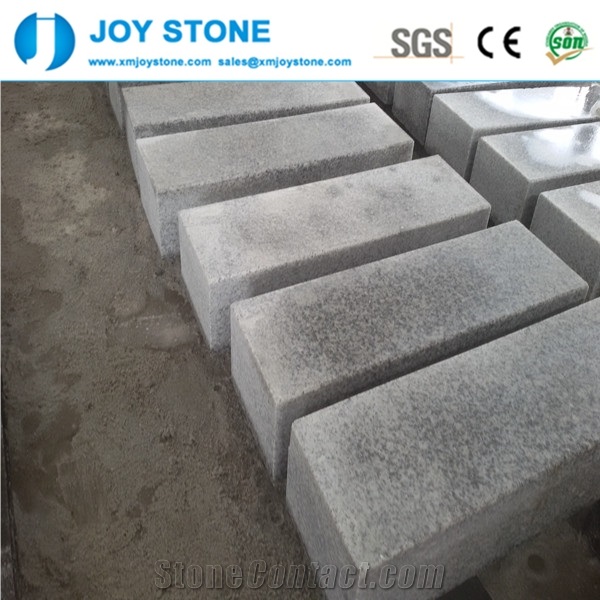 G603 Granite Hubei Sesame White Street Bollards Car Parking Barriers