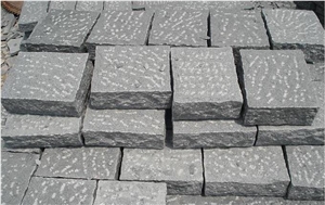Black Basalt Palisade Stone G654