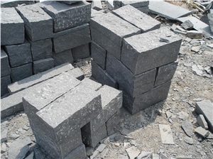 Black Basalt Palisade Stone G654