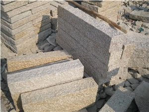 Natural G682 Yellow Rusty Granite Palisade Fence Paving Stone Factory