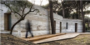 Travertino Chiaro Facade