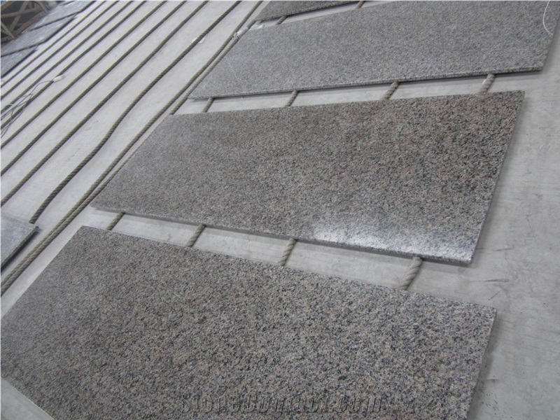 Brown Granite New Caledonia Granite Tiles&Slabs Flooring&Walling