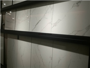 32x32 Calacatta Gold Marble Porcelain Tile