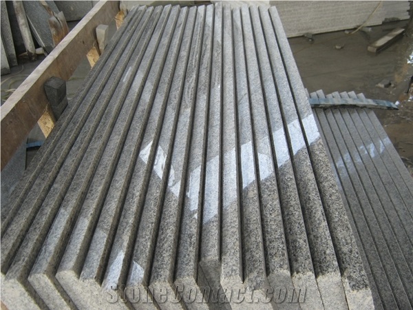 China Gray Granite Padang Light G602 Granite Stair Treads Steps
