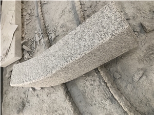 Chinese Light Grey Granite Curved Kerbstone