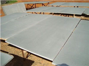 China Black Basalt Tiles, Hainan Black Honed Basalt Tiles