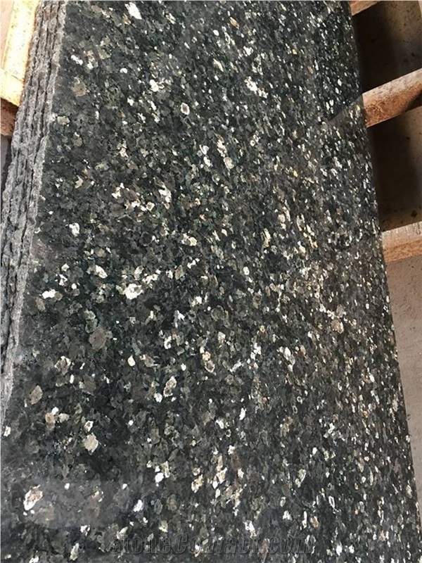 Emerald Pearl Granite Tiles & Slabs, Polished Green Granite Floor Tile