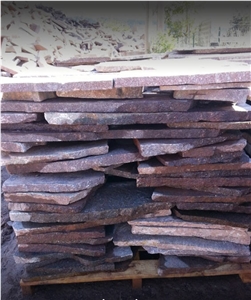 Porfido Val Cembra Floor Slabs with Irregular Edges