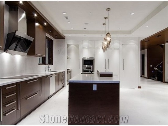 Pure White Quartz Kitchen Countertop