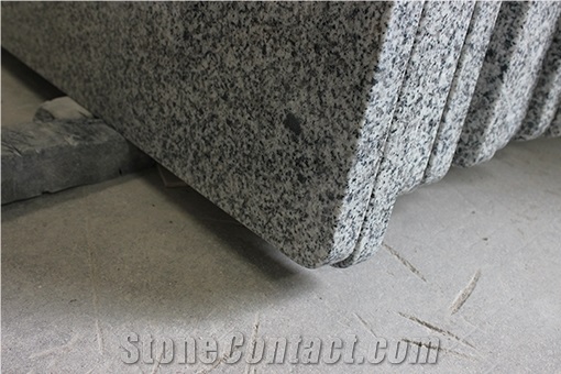 China New Granite Peddy Pearl or New G640 Granite Commercial Counters
