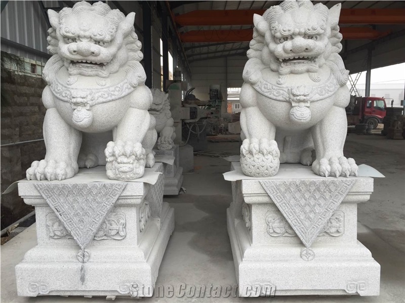 China Granite Lion Sculptures Hand Carved Carvings