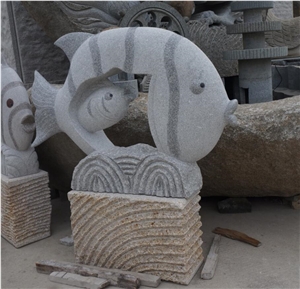 China Manufacture Padang Dark Grey Granite G654 Fish Animal Carving