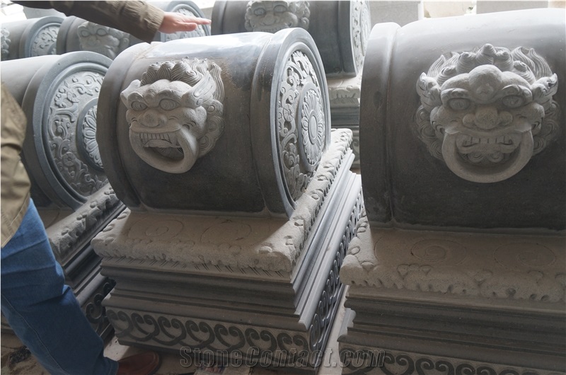 China Manufacture Padang Dark Grey Granite G654 Lion Carving