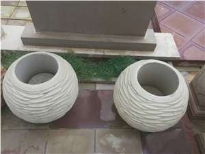 Flower Pots in Sandstone