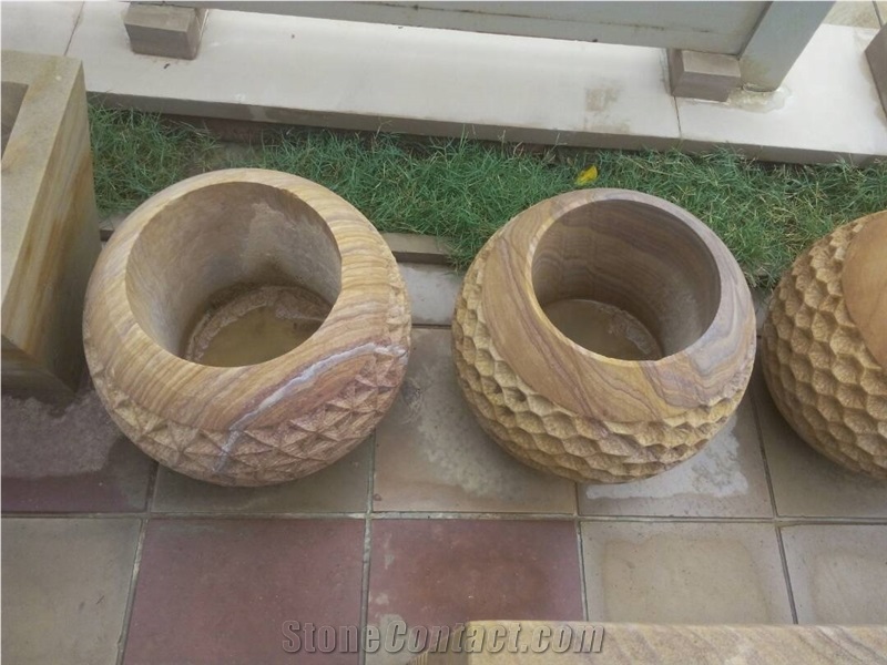Flower Pots in Sandstone