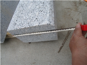 Zhaoyuan Pearl Flower G383 Cheap Grey Granite Flamed Bevel Road Kerbs