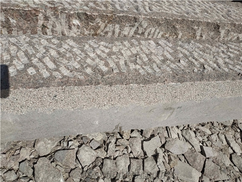 G354 Red Granite Finland V17,V22 Natural Surface Hammered Curbstones