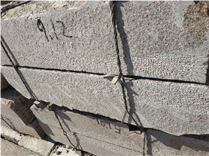 G354 Red Granite Finland V17,V22 Natural Surface Hammered Curbstones