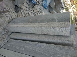 G354 Red Granite Norway Bushahmmered Surface Curbstones Competitive