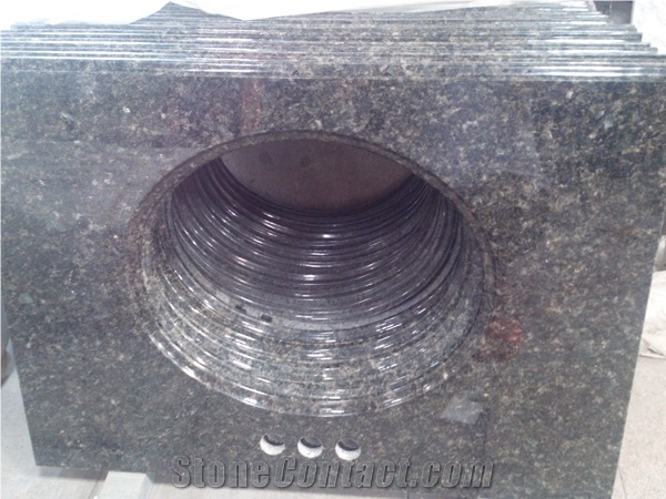 Popular Verde Ubatuba Green Granite Ogee Edge Finish Bathroom Tops