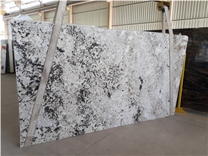 Alaska White Granite Slabs, Brazil White Granite