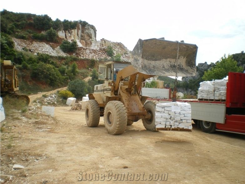 Sykis-Pilion Quartzite Blocks