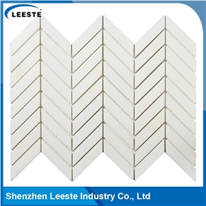 Made in China Herringbone Pattern Royal White Marble Mosaic Tiles