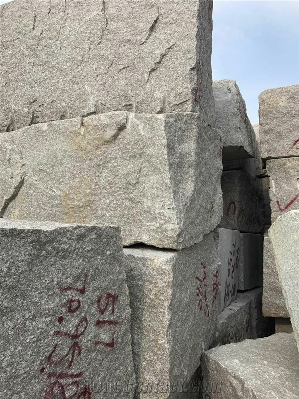 G664 Chinese Bainbrook Brown Granite Block