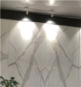 Artificial Bianca Calacatta Quartz Slab for Countertop/Tabletop
