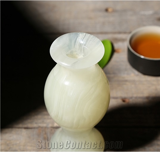 Green Jade Flower Vase Handicraft Carving Onyx Decor Gift Sculpture