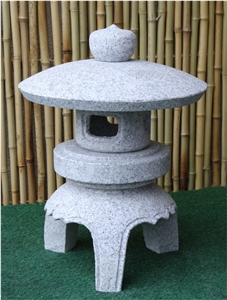 Japanese Lanterns, Kodai Maru Yukimi Granite Lanterns, Yukimi Gata
