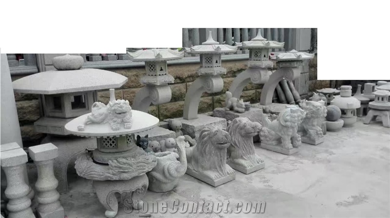 Japanese Style Stone Lantern, Oki Gata, Ranki Rankei, Granite Garden