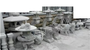 Japanese Style Stone Lantern, Oki Gata, Ranki Rankei, Granite Garden