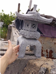 Very Small Japanese Style Stone Lantern, Little Small Kodai Yukimi