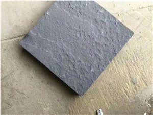 Chinese Black Sandstone Paver Treads Rocked Edges Flamed Surface