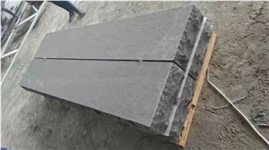 Chinese Black Sandstone Paver Treads Rocked Edges Flamed Surface