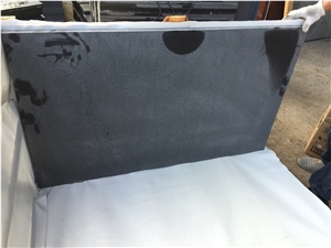 China Lava Stone Slabs Cut to Size Hainan Black Basalt Tiles Flooring