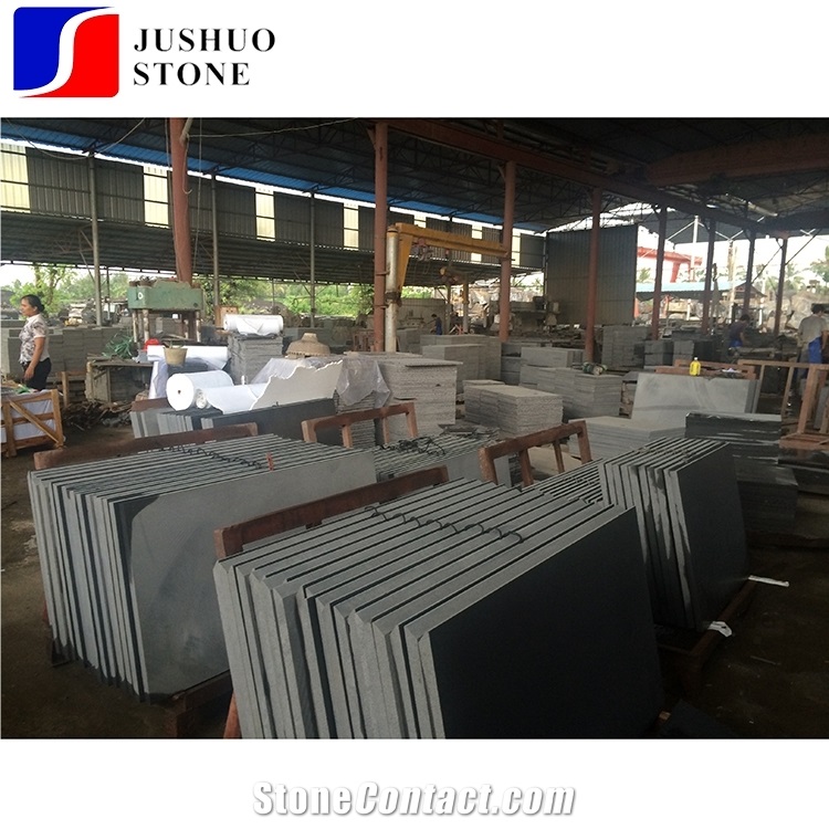 Hainan Black Flat No Moon Surface Honed Basalt Tile for Flooring Cover