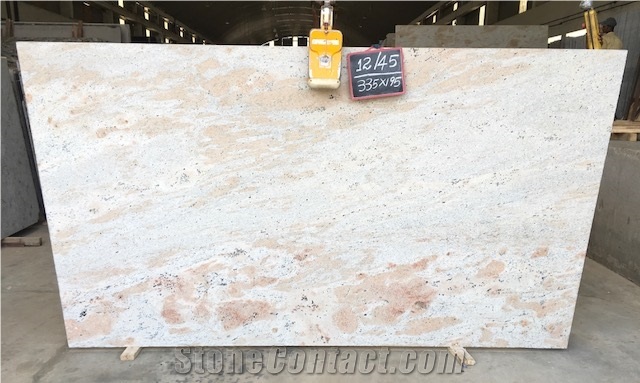 Sahara Gold Granite Slabs