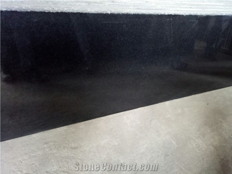Khammam Black Polished Granite Slabs or Tiles