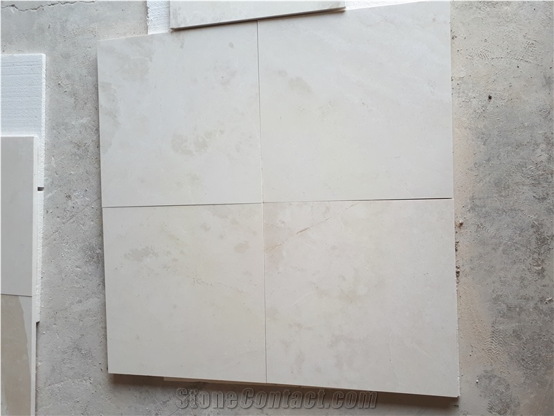 Snow White / Moon Cream Marble Tiles
