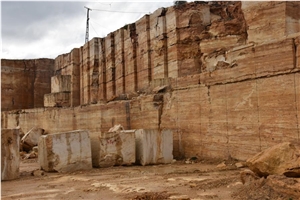 Golden Cross Cut Travertine Blocks