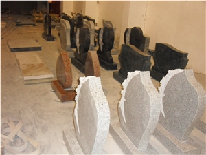 Granite Tombstone Maple Red, Aurora
