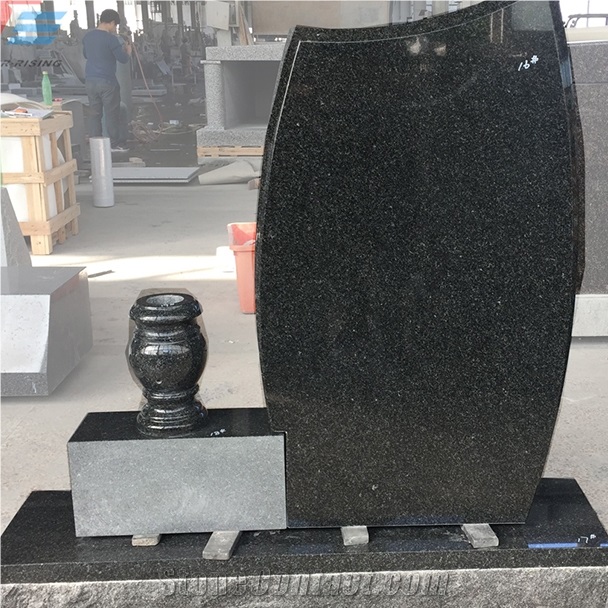 Confetti China Mist Beida Black Granite Monemnt with Plinth