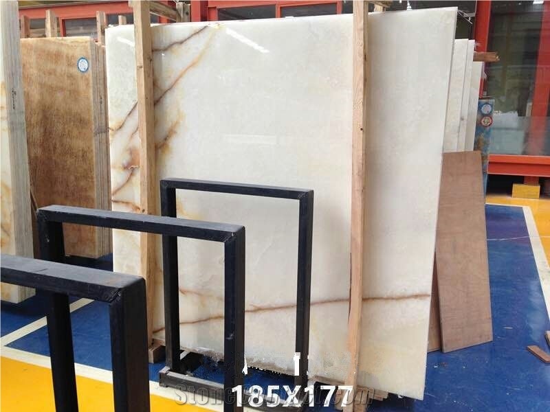 Oscar White Onyx