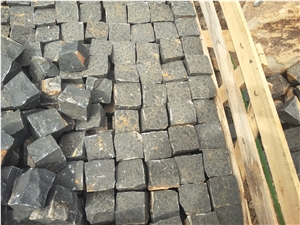 Black Basalt Granite Cobble Stone Natural Split