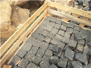 Black Basalt Granite Cobble Stone Natural Split